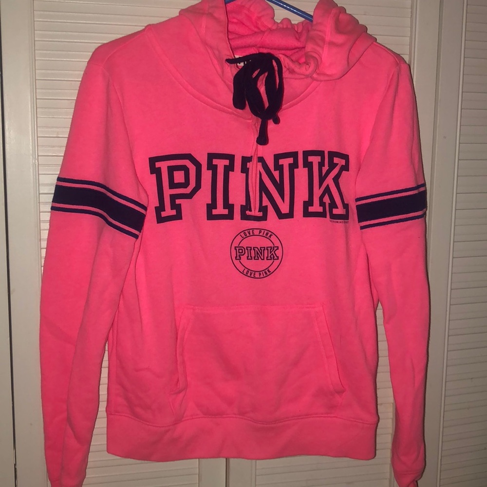 Women’s PINK hoodie
